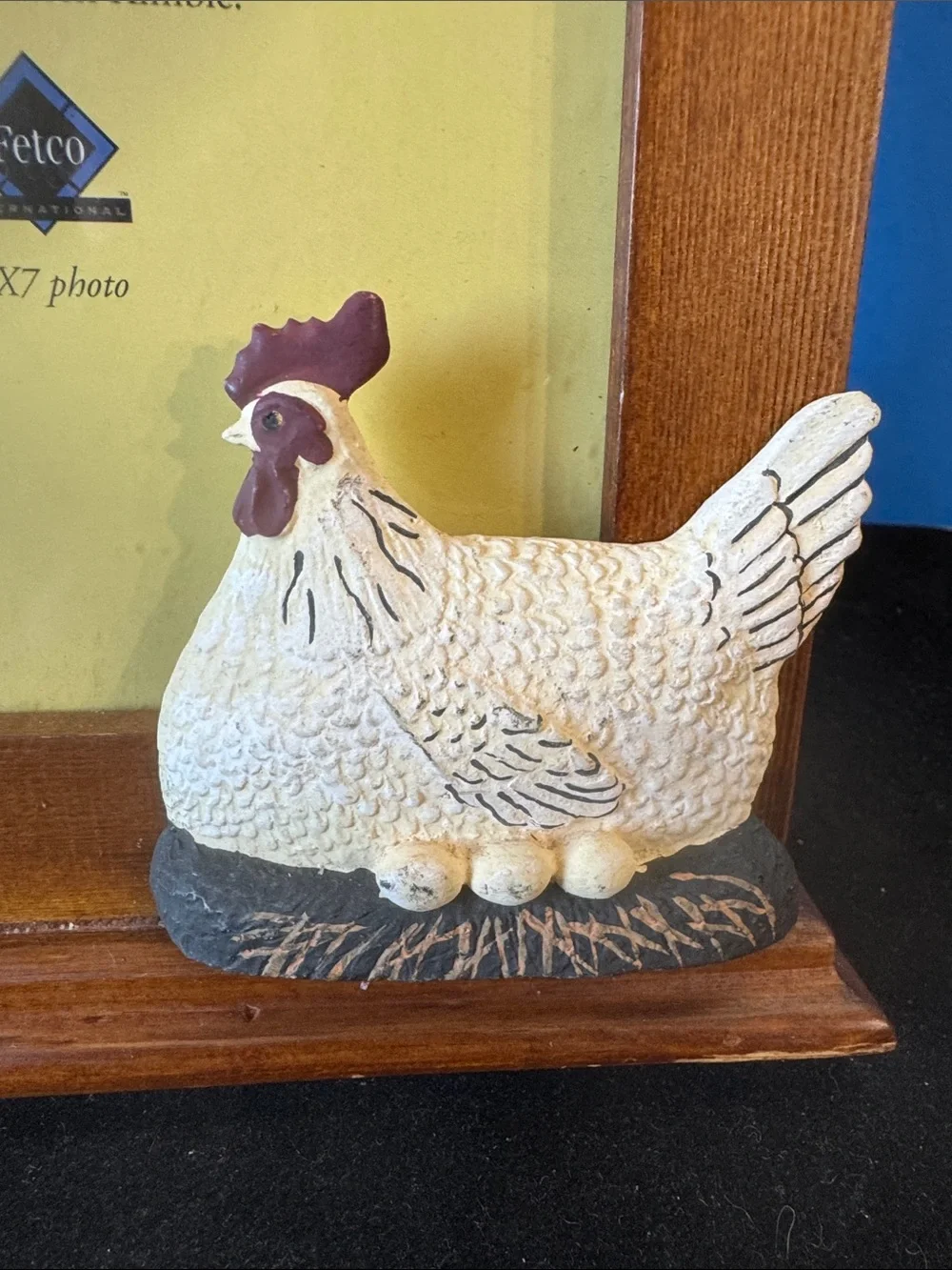 Warren Kimble country-style wood photo frame featuring a chicken and eggs 1990’s